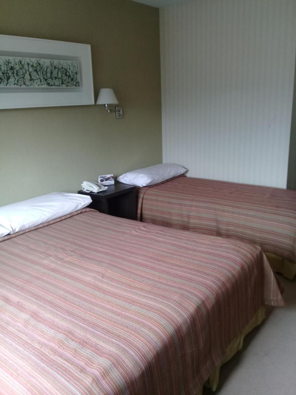 Mil810 Ushuaia Hotel מראה חיצוני תמונה